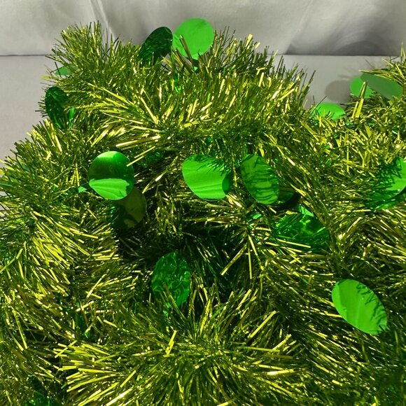 Green Metallic Tinsel Garland With Shiny Discs - 4 Strands 147" Long For Festive - Picture 3 of 3